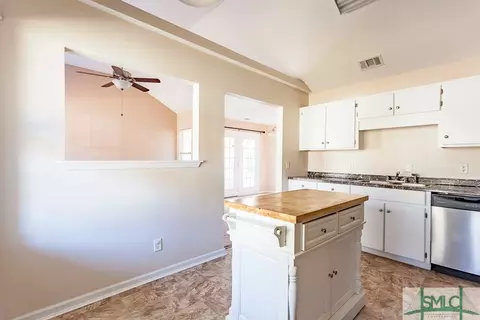 5 Lanwick Ct, Pooler, GA 31322 photo 2