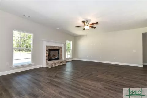 102 Joyce Cv, Guyton, GA 31312 photo 5