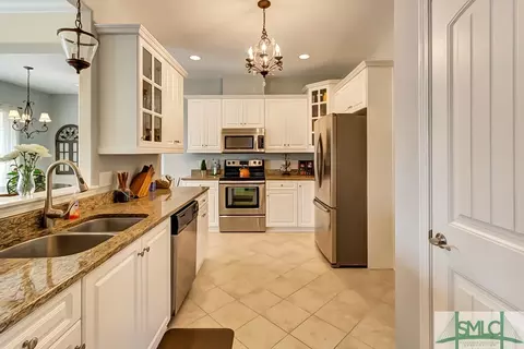 9 Gresham Ln, Savannah, GA 31419 photo 5