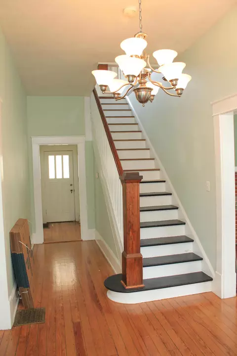 912 Hylan Ave, Hamlet, NC 28345 photo 2