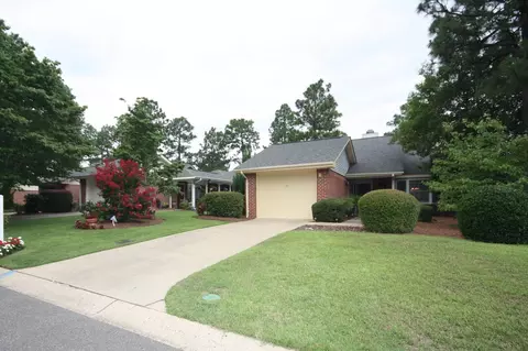 135 Pinehurst Trce, Pinehurst, NC 28374 photo 1