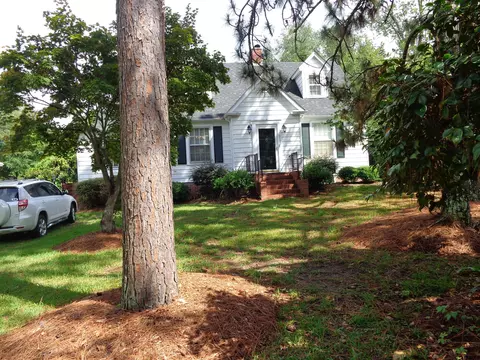 517 Madison Ave, Hamlet, NC 28345 photo 1