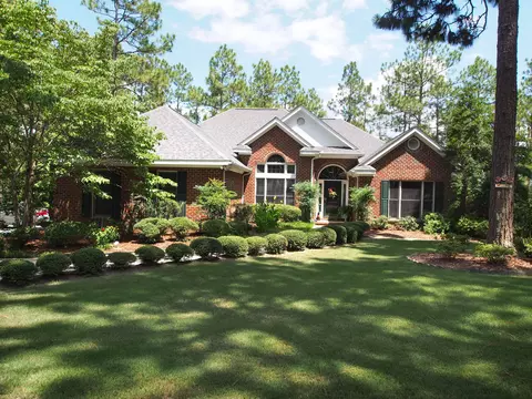 50 Pinewild Dr, Pinehurst, NC 28374 photo 1