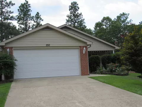 250 Robin Ln, Pinehurst, NC 28374 photo 1
