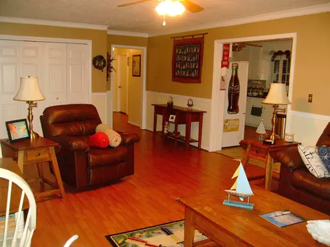 101 Dixie Trl, Hamlet, NC 28345 photo 8