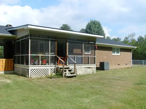 101 Dixie Trl, Hamlet, NC 28345 photo 12