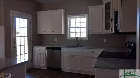 303 Canopy Ct, Brooklet, GA 30415 photo 3