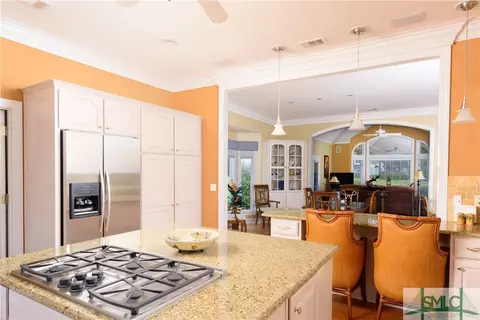 2 Springpine Ln, Savannah, GA 31411 photo 10
