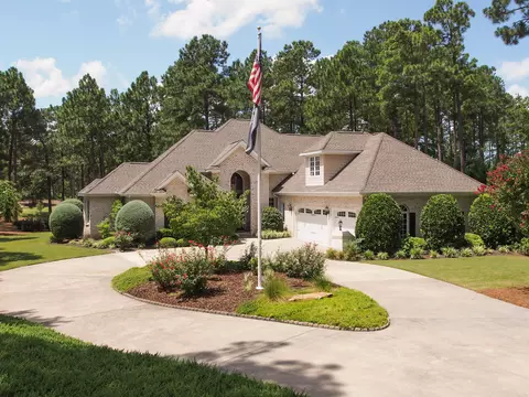 32 Mcmichael Dr, Pinehurst, NC 28374 photo 1