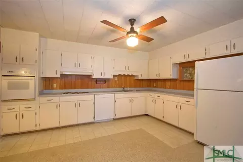 704 Park Ave, Claxton, GA 30417 photo 14