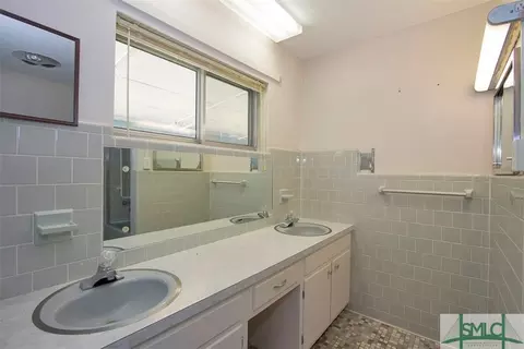 704 Park Ave, Claxton, GA 30417 photo 23