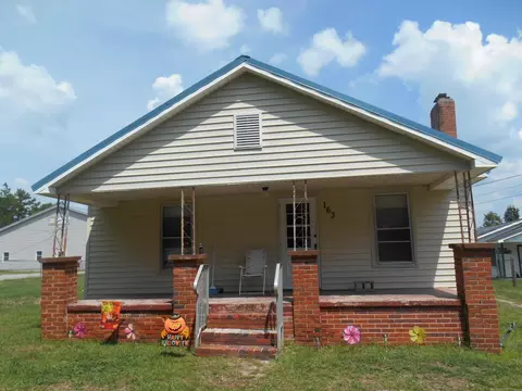 163 North St, Hamlet, NC 28345 photo 1