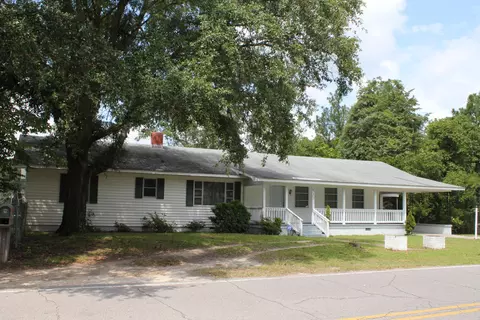 612 Boyette St, Hamlet, NC 28345 photo 1