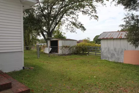 612 Boyette St, Hamlet, NC 28345 photo 15