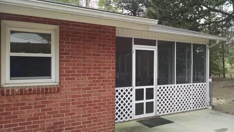1008 Rice St, Hamlet, NC 28345 photo 3