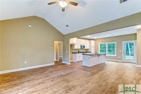 302 Mallard Pointe Dr, Rincon, GA 31326 photo 5