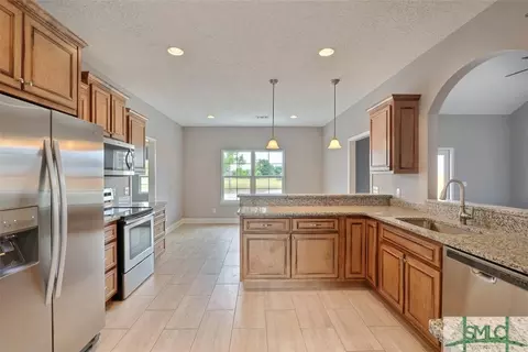 102 Gabrielle Dr, Guyton, GA 31312 photo 10