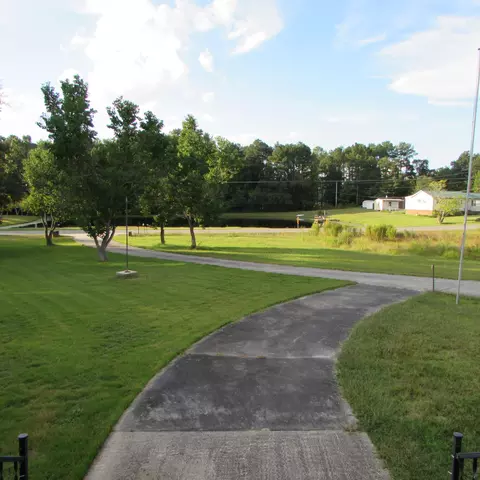 134 Broad St, Hamlet, NC 28345 photo 17