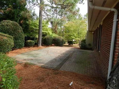 225 Mockingbird Ct, Pinehurst, NC 28374 photo 2