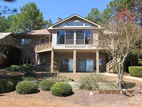 138 Firetree Ln, West End, NC 27376 photo 2