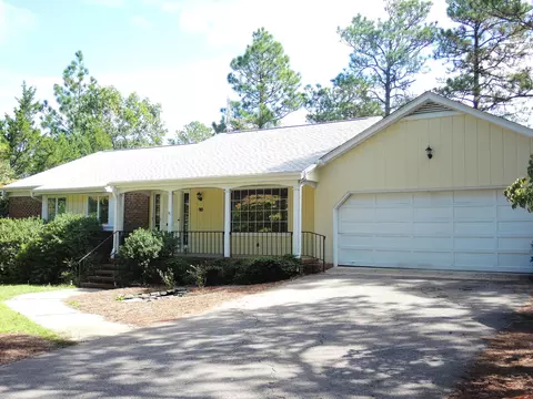 90 E Mcdonald, Pinehurst, NC 28374 photo 1