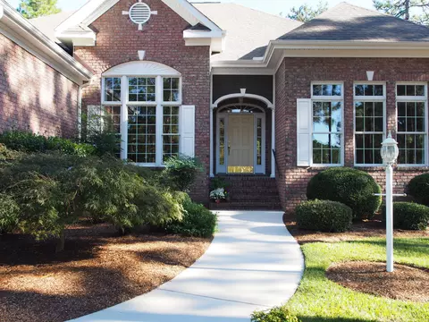 8 Galston Ct, Pinehurst, NC 28374 photo 2