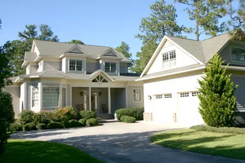 424 Meyer Farm Dr, Southern Pines, NC 28387 photo 1