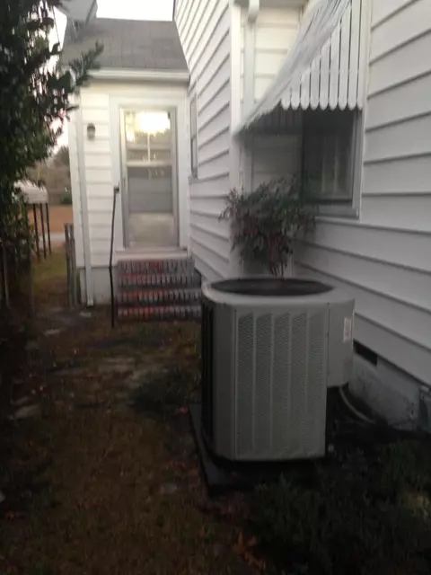 205 Rollins Ave, Hamlet, NC 28345 photo 14