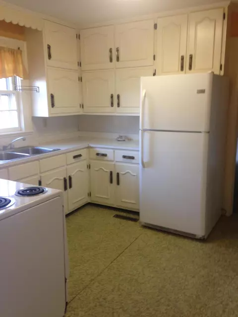 205 Rollins Ave, Hamlet, NC 28345 photo 9