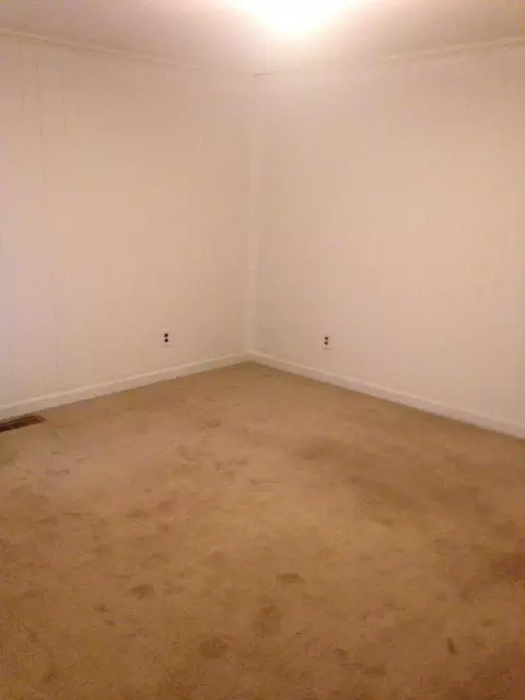 205 Rollins Ave, Hamlet, NC 28345 photo 5