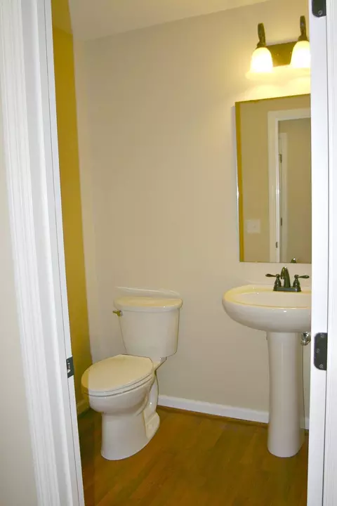 25 E Lake View Dr, Pinehurst, NC 28374 photo 9