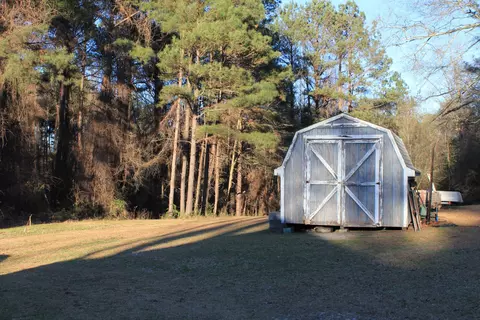 679 Mill Rd, Hamlet, NC 28345 photo 13
