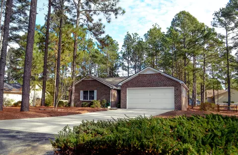 127 Laurel Oak Ln, Pinebluff, NC 28373 photo 1