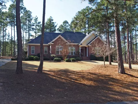 71 Greyabbey Dr, Pinehurst, NC 28374 photo 1
