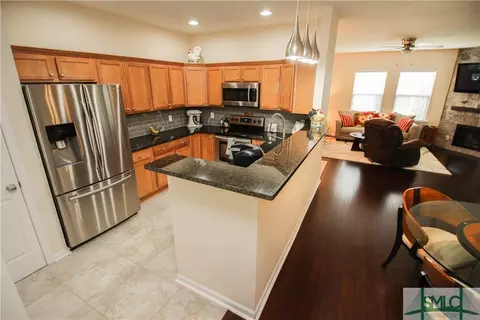 110 Regency Cir, Pooler, GA 31322 photo 8
