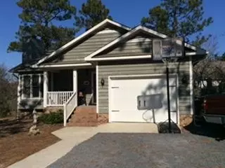 25 E Sawmill Dr, Pinehurst, NC 28374 photo 2