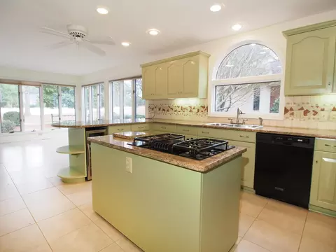 20 Canterbury Cir, Pinehurst, NC 28374 photo 9