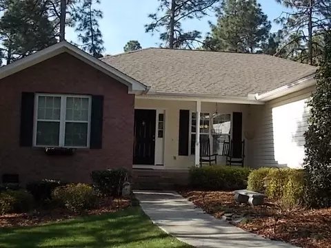114 Pinecone Ct, West End, NC 27376 photo 2