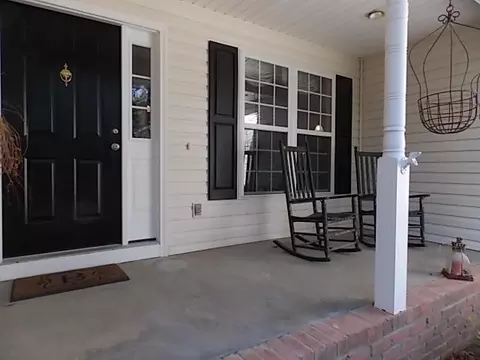 114 Pinecone Ct, West End, NC 27376 photo 4