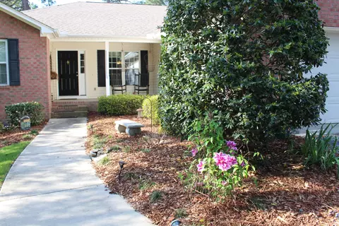 114 Pinecone Ct, West End, NC 27376 photo 3