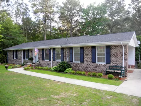1111 Rollins Ave, Hamlet, NC 28345 photo 1