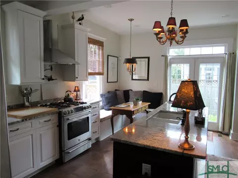 619 E 40th St, Savannah, GA 31401 photo 13