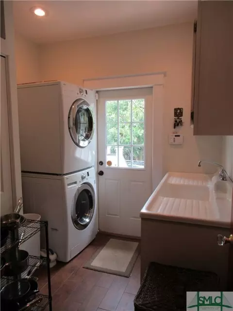 619 E 40th St, Savannah, GA 31401 photo 17