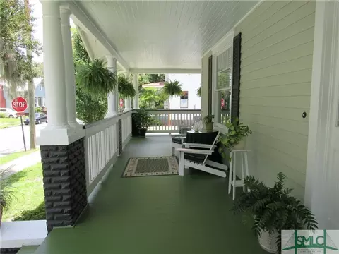 619 E 40th St, Savannah, GA 31401 photo 2
