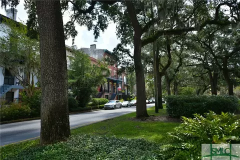 224 E Oglethorpe, Savannah, GA 31401 photo 4