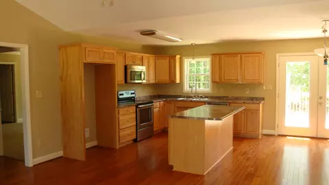 125 Switch St, Hamlet, NC 28345 photo 2