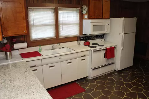 1702 Hylan Ave, Hamlet, NC 28345 photo 3