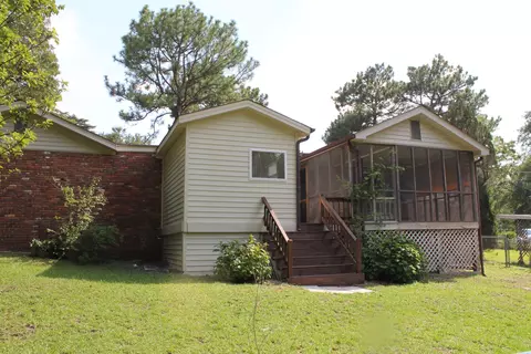 1702 Hylan Ave, Hamlet, NC 28345 photo 10