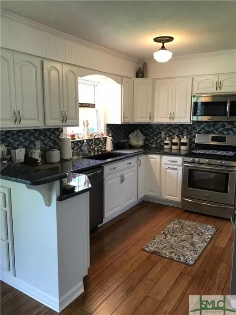 1014 Forest Dr, Pooler, GA 31322 photo 9