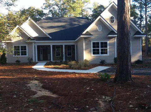 4 Travis Ln, Pinehurst, NC 28374 photo 1